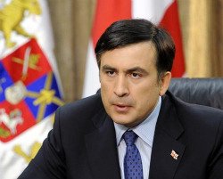 Опрос: Саакашвили по-прежнему популярен в Грузии