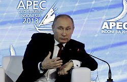 Путин: отношения РФ и США не были в клинче
