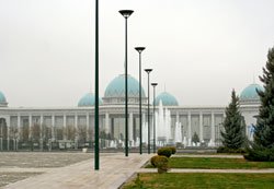 Главы России и Туркмении проводят переговоры