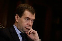 Медведев: СМИ стали спокойнее
