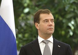 Медведев доверяет Меню и Чиркунову