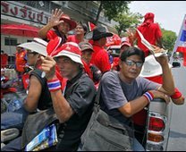 В Бангкоке возобновились митинги