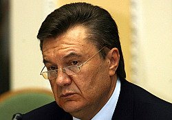 Янукович назвал ситуацию в стране катастрофической