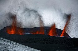 Вулкан снижает свою активность