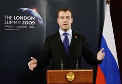 Дмитрий Медведев, президент РФ 
