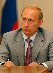Путин призвал единороссов не успокаиваться на достигнутом