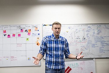 Навальному грозит блокировка