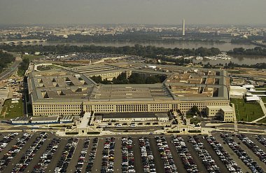 Скандал в Пентагоне: миллиард ушел на мелочи