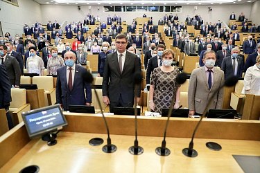 «Единая Россия» чистит депутатские ряды