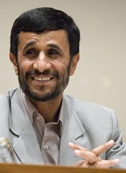 Ахмадинежад: Россия продала нас США