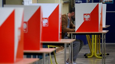 В Польше из-за коронавируса перенесены президентские выборы