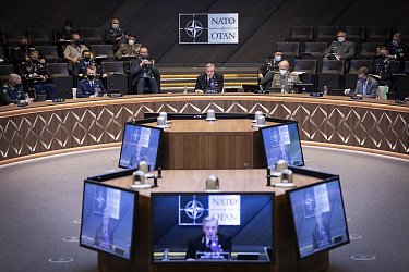 Возвращение к схемам холодной войны: итоги второго дня саммита НАТО