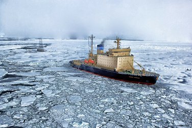 Слой за слоем: «Роснефть» проведет исследования в Восточной Арктике
