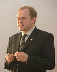 Александр Шатилов, кандидат политических наук, заместитель генерального директора ЦПКР