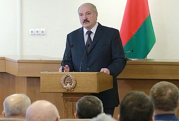 Лукашенко: нельзя приспосабливать историю для оправдания ошибок