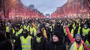Во всем виновата Россия: западные СМИ о «русском следе» в протестах во Франции