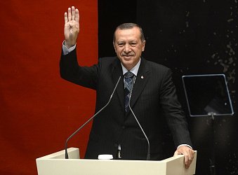 Противостояние между Францией и Турцией набирает обороты