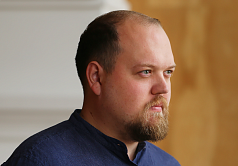 Право сильного в цифровую эпоху 