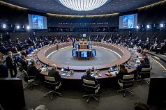 Новые вызовы: эксперты об ожиданиях от саммита НАТО