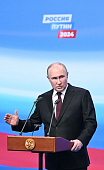 Путин побеждает на выборах президента 